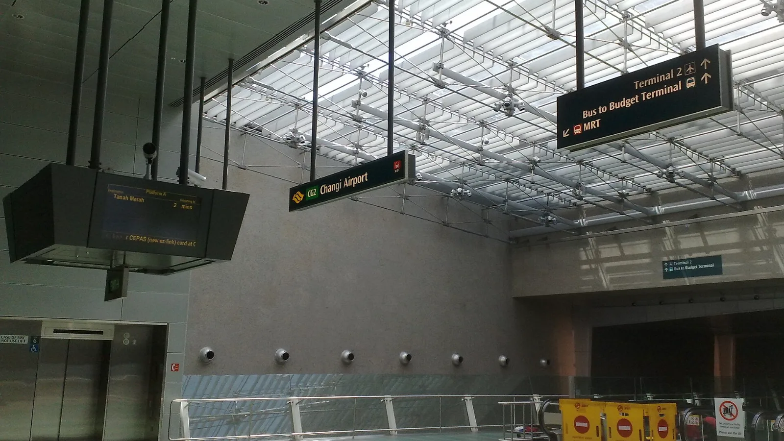 Changi Airport to the City: MRT or Grab?