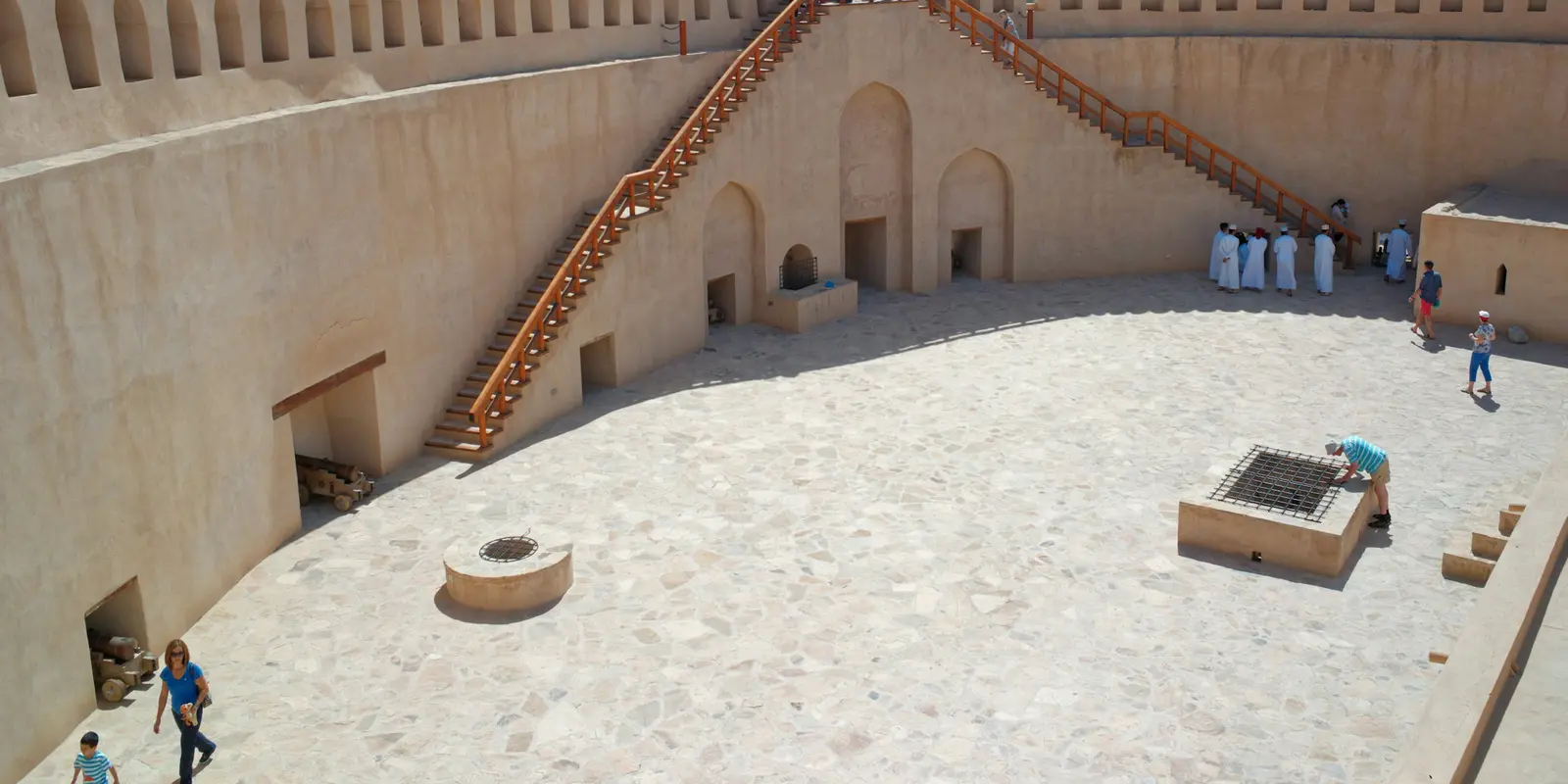 Oman 7 Day Itinerary: Muscat, Nizwa and Wahiba Sands
